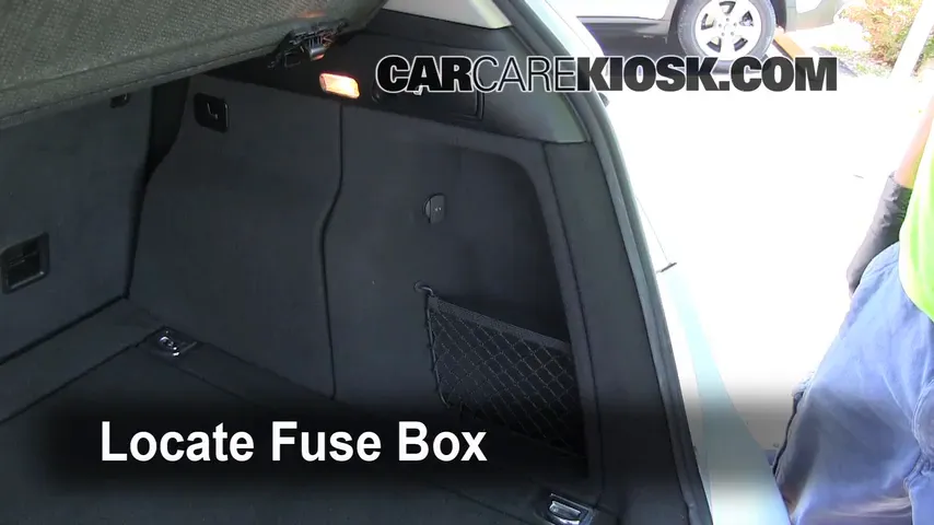 2010 Audi Q5 Premium 3.2L V6 Fuse (Engine) Check